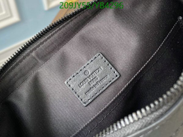 Louis Vuitton 1:1 Mirror Replica Messenger Bag YB42961141235