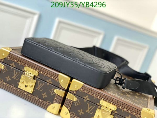 Louis Vuitton 1:1 Mirror Replica Messenger Bag YB42961141235