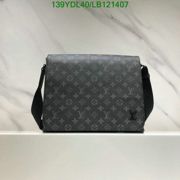 Louis Vuitton 1:1 Mirror Replica Messenger PM Voyager LB12140775862