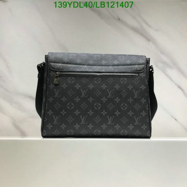 Louis Vuitton 1:1 Mirror Replica Messenger PM Voyager LB12140775862