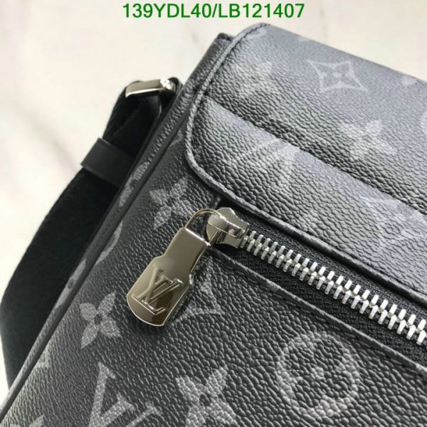 Louis Vuitton 1:1 Mirror Replica Messenger PM Voyager LB12140775862