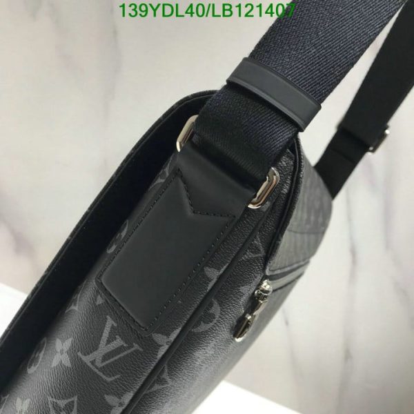 Louis Vuitton 1:1 Mirror Replica Messenger PM Voyager LB12140775862