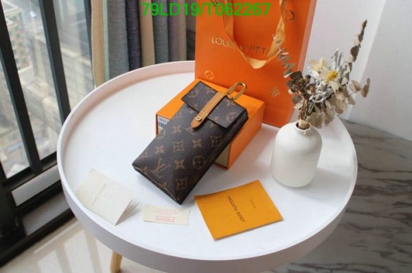 Louis Vuitton 1:1 Mirror Replica Mobile Phone Bag T062267703458