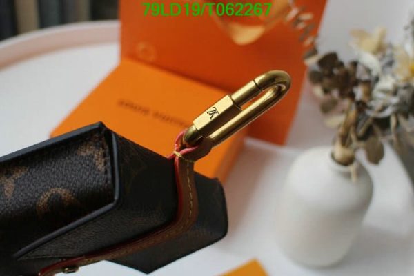 Louis Vuitton 1:1 Mirror Replica Mobile Phone Bag T062267703458