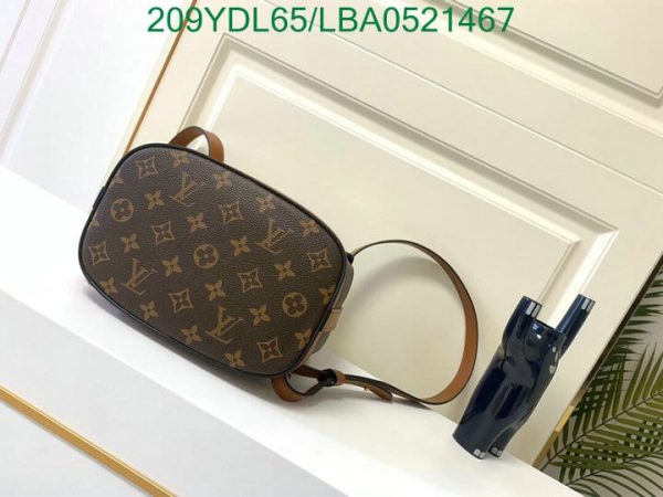 Louis Vuitton 1:1 Mirror Replica Montsouris MM Backpack LBA0521467272