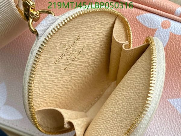 Louis Vuitton 1:1 Mirror Replica Multi Pochette Bag LBP0503161236