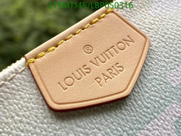 Louis Vuitton 1:1 Mirror Replica Multi Pochette Bag LBP0503161236