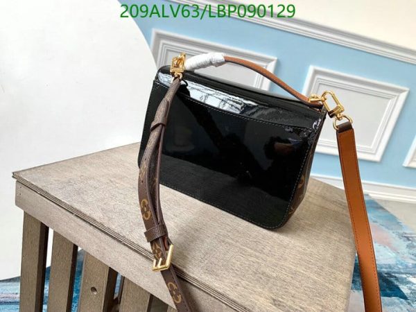 Louis Vuitton 1:1 Mirror Replica Multicolor Rubber Cross Body Bag LBP0901292647