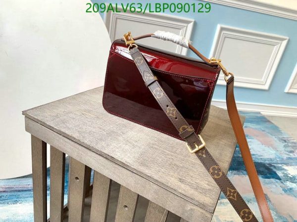 Louis Vuitton 1:1 Mirror Replica Multicolor Rubber Cross Body Bag LBP0901292647