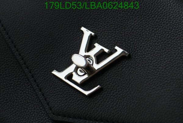 Louis Vuitton 11 Mirror Replica  Mylockme chain pochette LBA0624843215