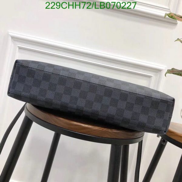 Louis Vuitton 1:1 Mirror Replica Newport Tote Bag LB07022712547