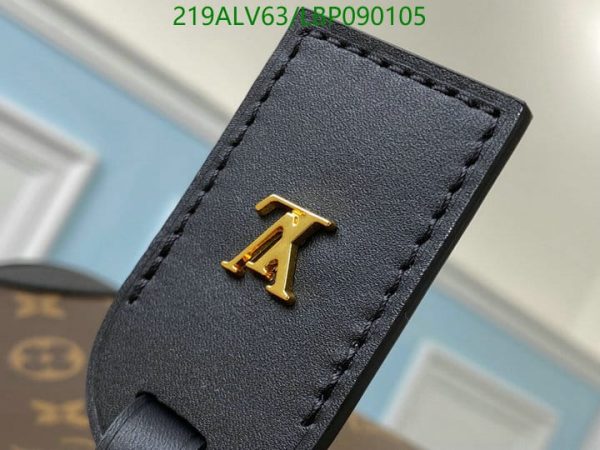 Louis Vuitton 1:1 Mirror Replica Odeon MM Bag LBP0901053126