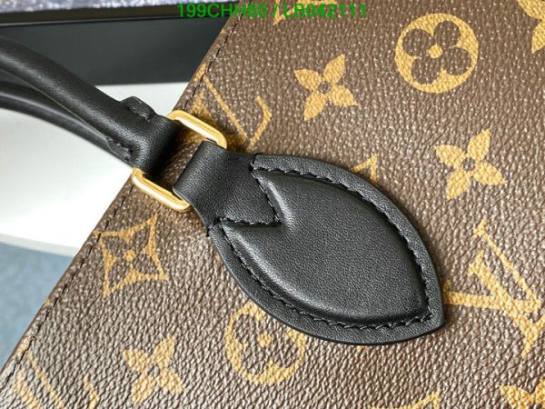 Louis Vuitton 1:1 Mirror Replica On The Go Tote Bag LB04211126984