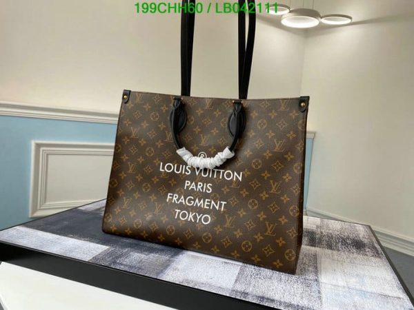 Louis Vuitton 1:1 Mirror Replica On The Go Tote Bag LB04211126984