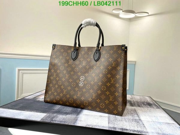 Louis Vuitton 1:1 Mirror Replica On The Go Tote Bag LB04211126984