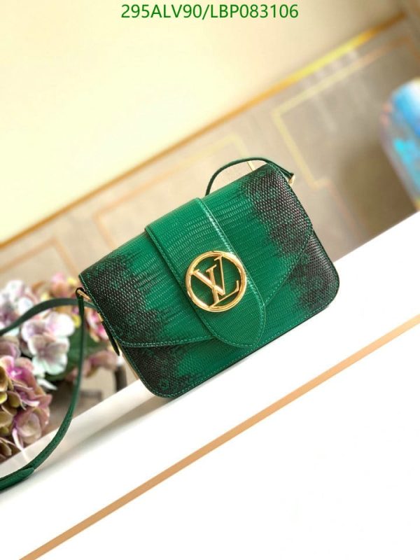 Louis Vuitton 1:1 Mirror Replica One Stud Beaded Shoulder Bag  LBP0831067645