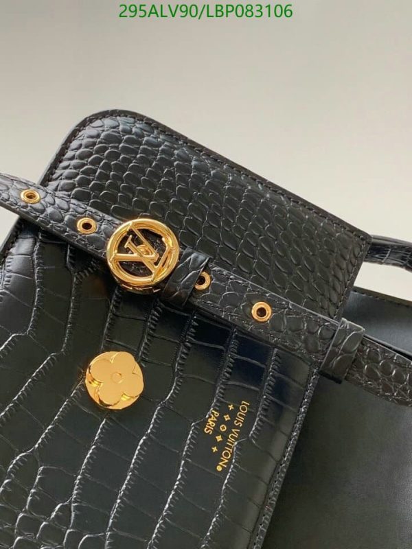 Louis Vuitton 1:1 Mirror Replica One Stud Beaded Shoulder Bag  LBP0831067645