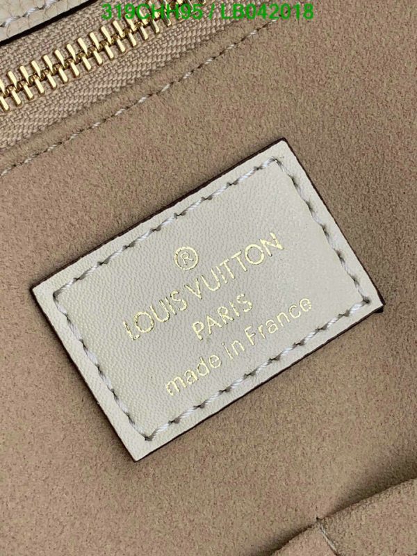 Louis Vuitton 1:1 Mirror Replica Onthego Gm Tote Bag LB04201813694