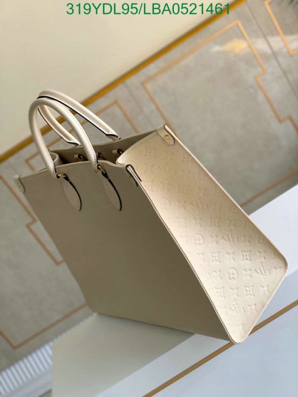 Louis Vuitton 1:1 Mirror Replica Onthego medium tote bag cream Gray Logo LBA0521461312