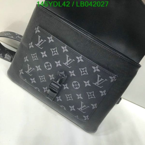 Louis Vuitton 1:1 Mirror Replica Outdoor Flap Messenger Bag LB04202723658