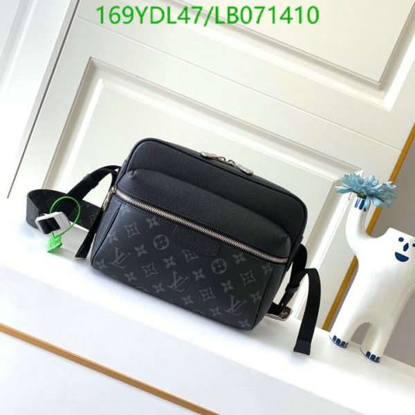 Louis Vuitton 1:1 Mirror Replica Outdoor Messenger Bag LB07141042356