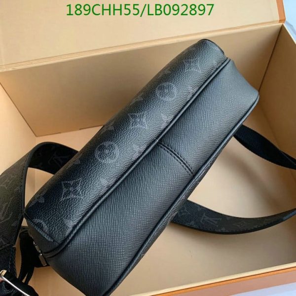 Louis Vuitton 1:1 Mirror Replica Outdoor Messenger Bag LB09289726943