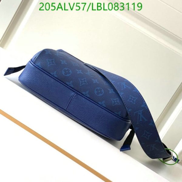 Louis Vuitton 1:1 Mirror Replica Outdoor Messenger Bag LBL0831192634