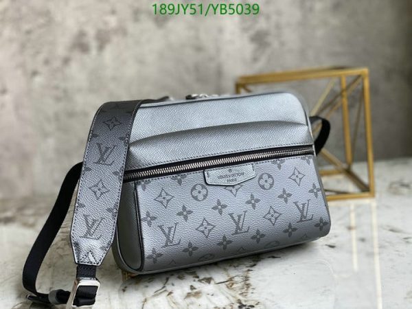 Louis Vuitton 1:1 Mirror Replica Outdoor Messenger Bag YB50391258963