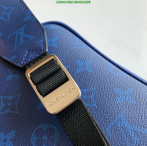 Louis Vuitton 1:1 Mirror Replica Outdoor Messenger  LBU0222086534