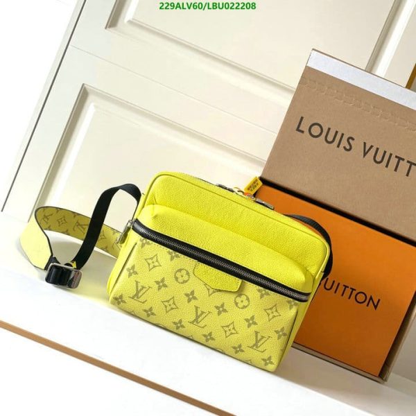 Louis Vuitton 1:1 Mirror Replica Outdoor Messenger  LBU0222086534