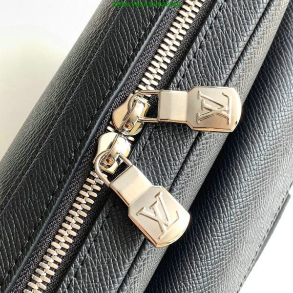 Louis Vuitton 1:1 Mirror Replica Outdoor Messenger  LBU0222086534