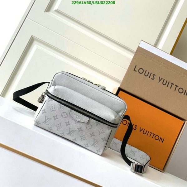 Louis Vuitton 1:1 Mirror Replica Outdoor Messenger  LBU0222086534