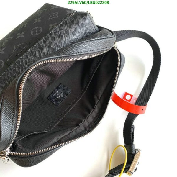 Louis Vuitton 1:1 Mirror Replica Outdoor Messenger  LBU0222086534