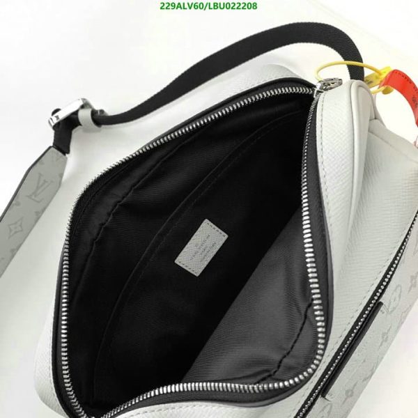 Louis Vuitton 1:1 Mirror Replica Outdoor Messenger  LBU0222086534