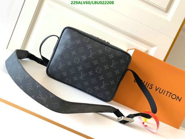 Louis Vuitton 1:1 Mirror Replica Outdoor Messenger  LBU0222086534