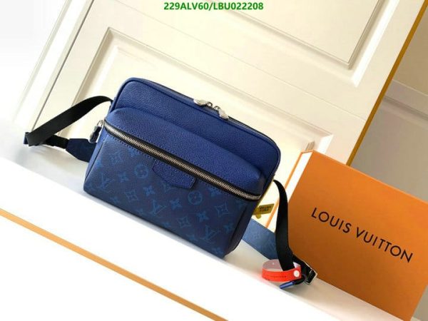 Louis Vuitton 1:1 Mirror Replica Outdoor Messenger  LBU0222086534