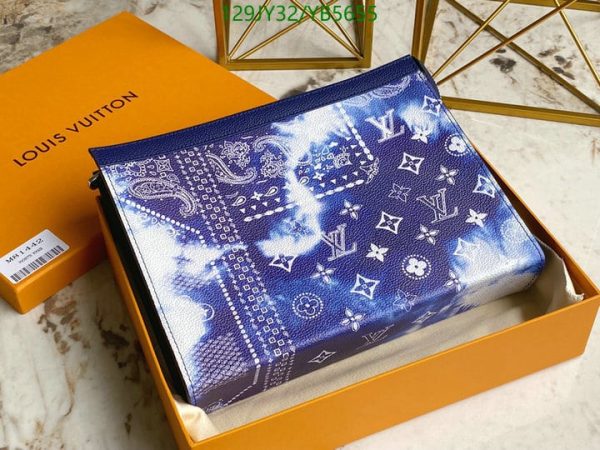 Louis Vuitton 1:1 Mirror Replica Paisley Unisex Street Style Bi-color Logo Clutches YB56554123759