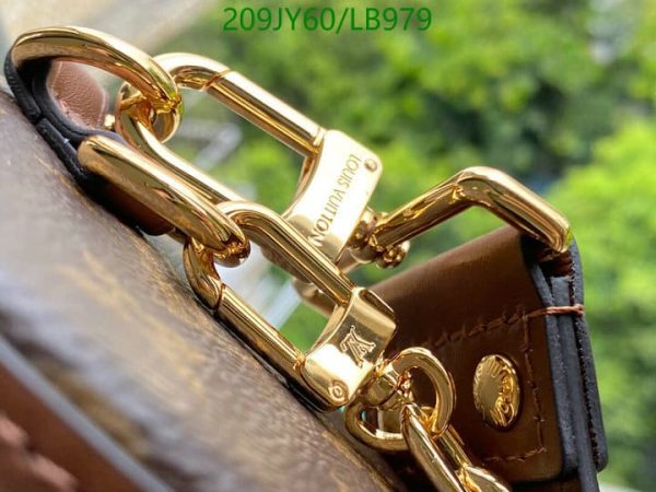 Louis Vuitton 1:1 Mirror Replica Papillon Trunk Shoulder Bag LB97912367854