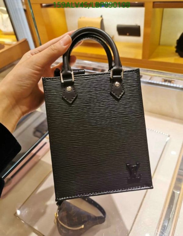 Louis Vuitton 1:1 Mirror Replica Petit Sac Plat LBP0901097643