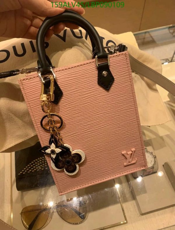 Louis Vuitton 1:1 Mirror Replica Petit Sac Plat LBP0901097643