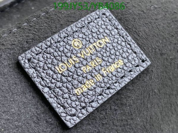 Louis Vuitton 1:1 Mirror Replica Petit sac plat YB40861076548