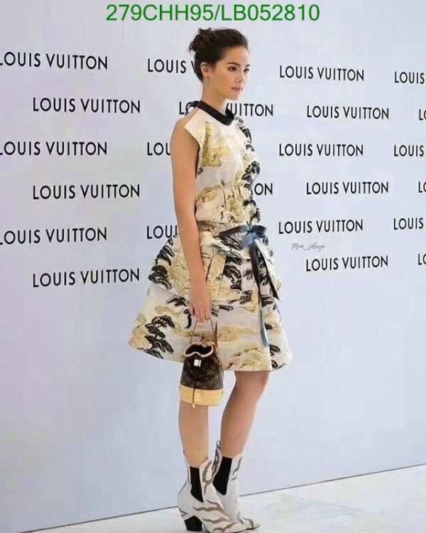 Louis Vuitton 1:1 Mirror Replica Petite Noe Trunk LB05281031312