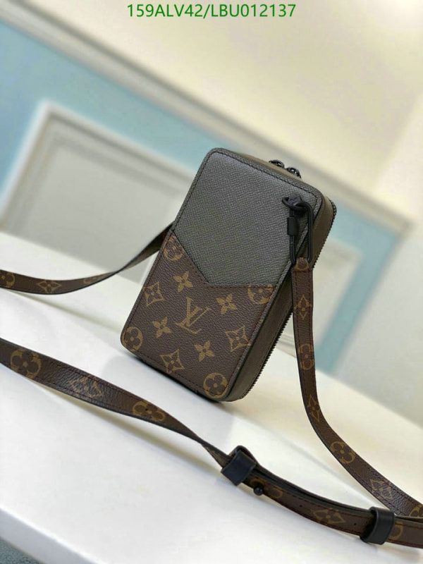 Louis Vuitton 1:1 Mirror Replica Phone Box Case Green Brown LBU0121373156