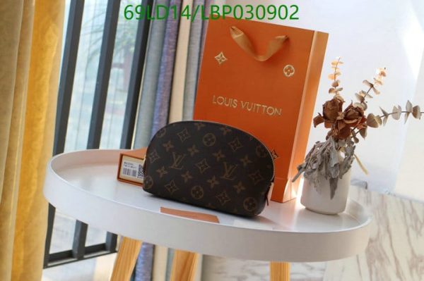 Louis Vuitton 1:1 Mirror Replica Pochette Cosmetic GM Pouch Bag LBP0309022698