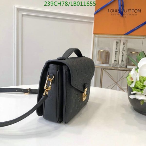 Louis Vuitton 1:1 Mirror Replica Pochette Metis Bag LB01165512395