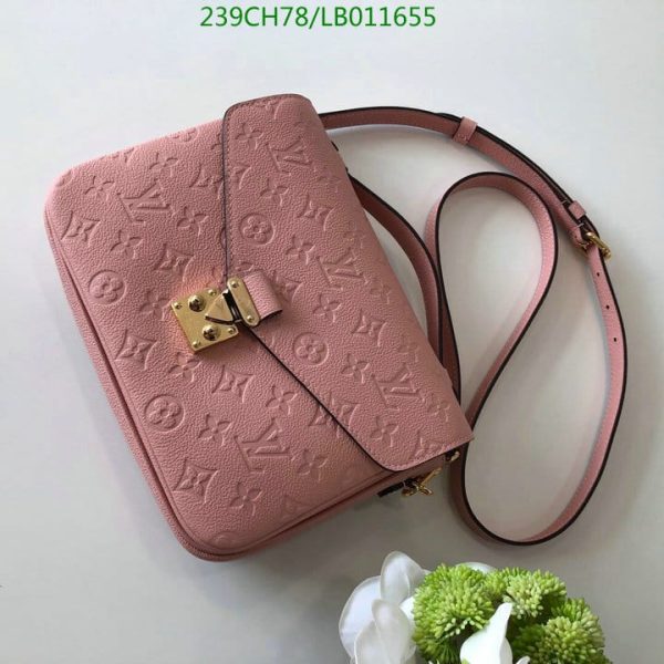 Louis Vuitton 1:1 Mirror Replica Pochette Metis Bag LB01165512395