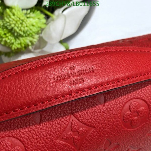 Louis Vuitton 1:1 Mirror Replica Pochette Metis Bag LB01165512395