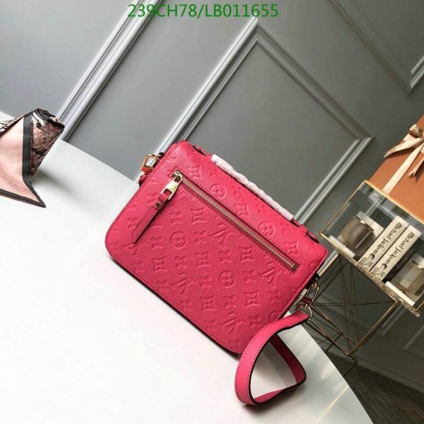 Louis Vuitton 1:1 Mirror Replica Pochette Metis Bag LB01165512395