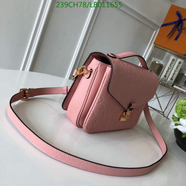 Louis Vuitton 1:1 Mirror Replica Pochette Metis Bag LB01165512395