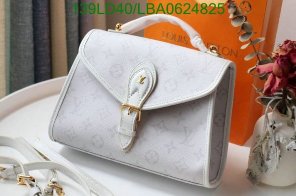 Louis Vuitton 1:1 Mirror Replica Pochette Metis LBA0624825269